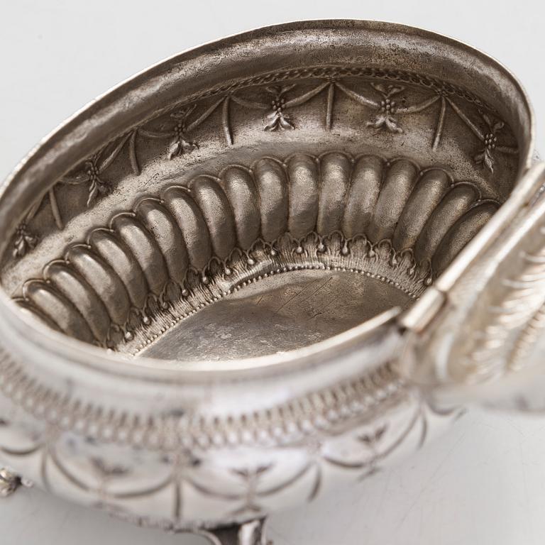A late 18th-century silver sugar cascet, maker's mark of Stepan Savelyev, Moscow 1791.