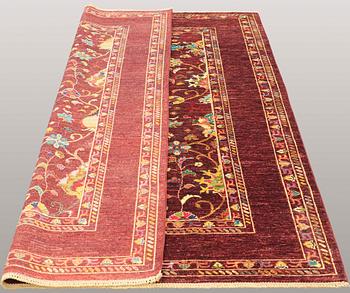 A carpet, Zeigler design, ca 244 x 177 cm.