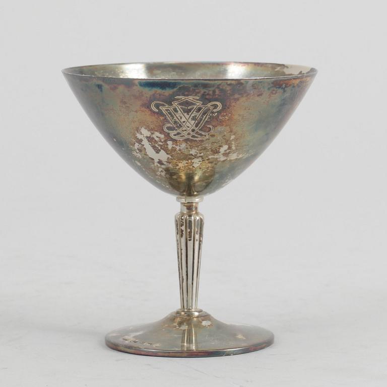 COCKTAILGLAS, 12 st, silver, Guldsmedsaktiebolaget, Stockholm, 1941. Vikt ca 880 gram.