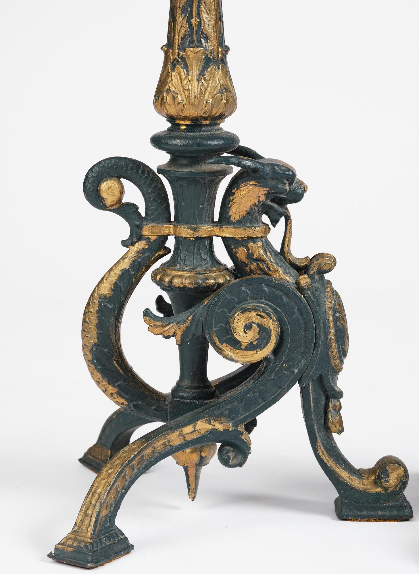 Piedestaler, ett par , 1800-talets slut.