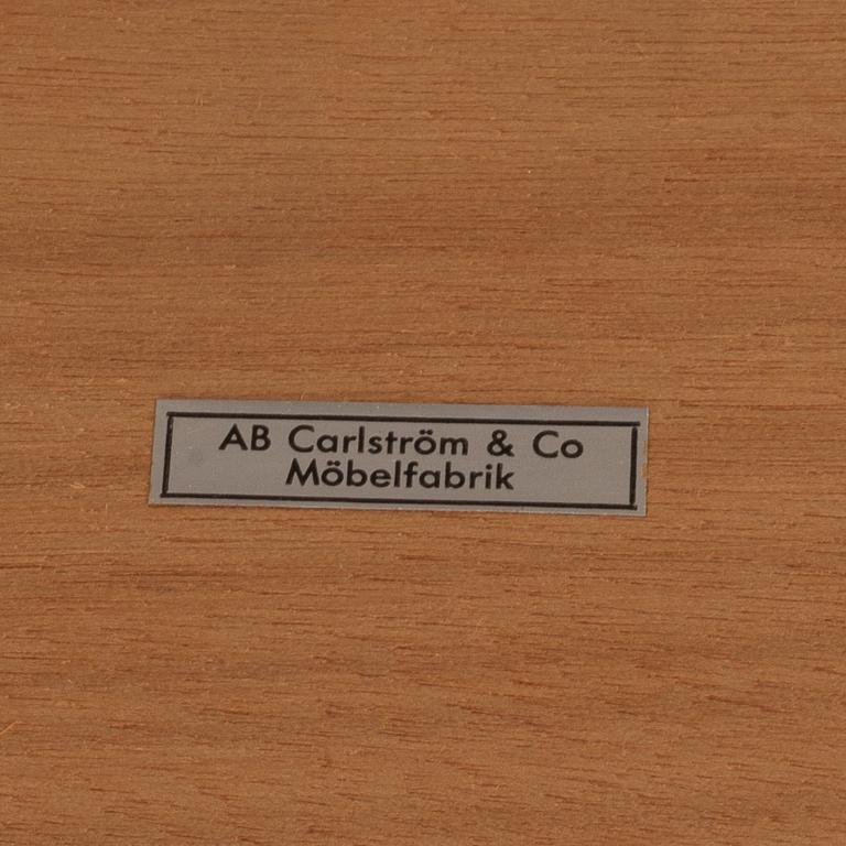 SÄNGBORD, ett par,  AB Carlström & Co Möbelfrabrik. 1900-talets mitt.