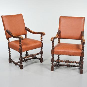 KARMSTOLAR, ett par, barockstil, 1900-talets första hälft.