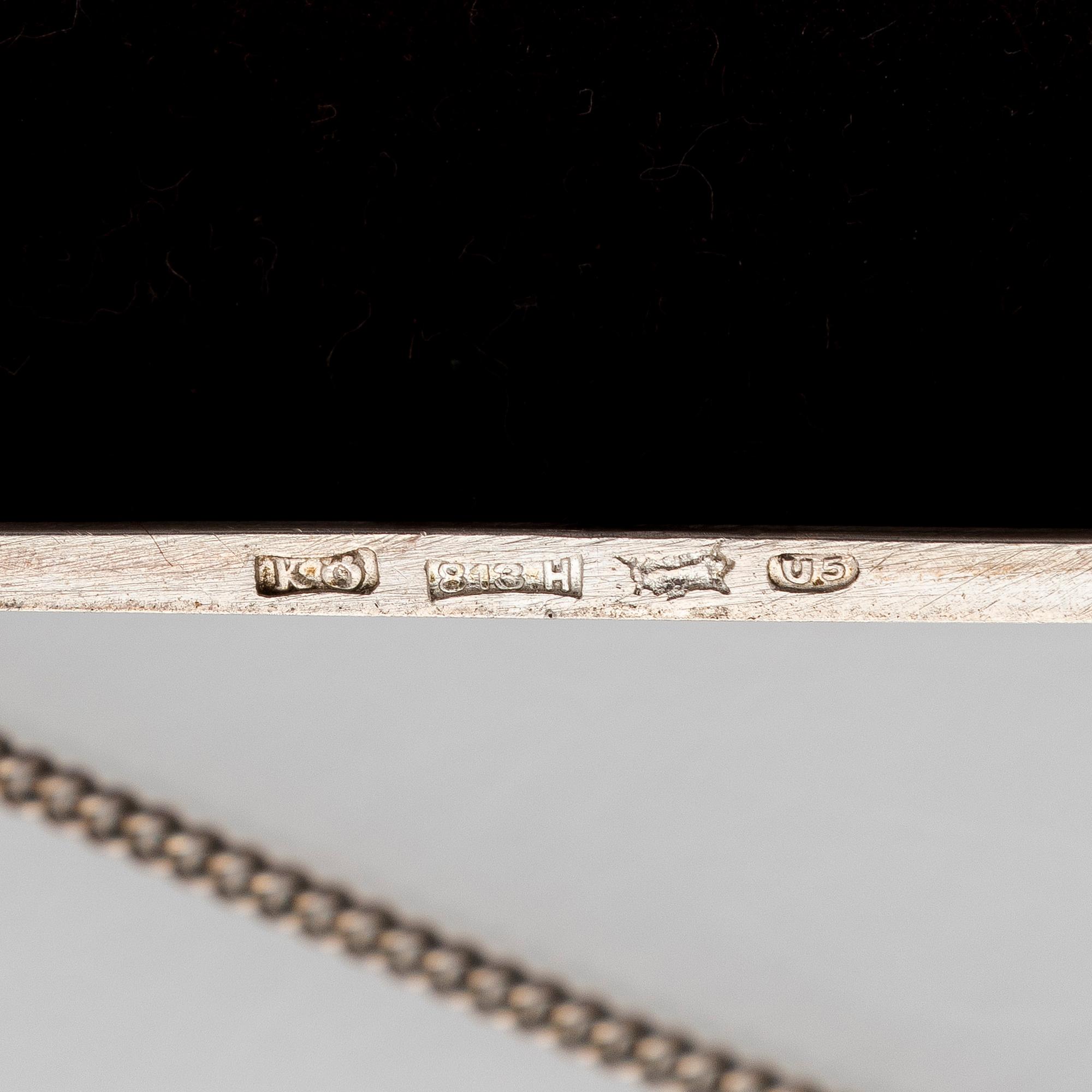 A set of two silver evening cases, A. Feltmarsch, Hanko, 1921 ja Karl Viktor Öberg, Hanko, 1925.