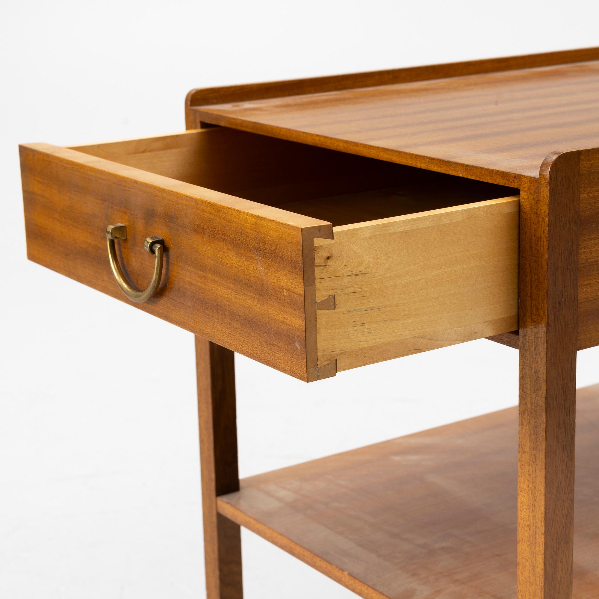 Josef Frank, a model 914 bedside table, Svenskt Tenn.