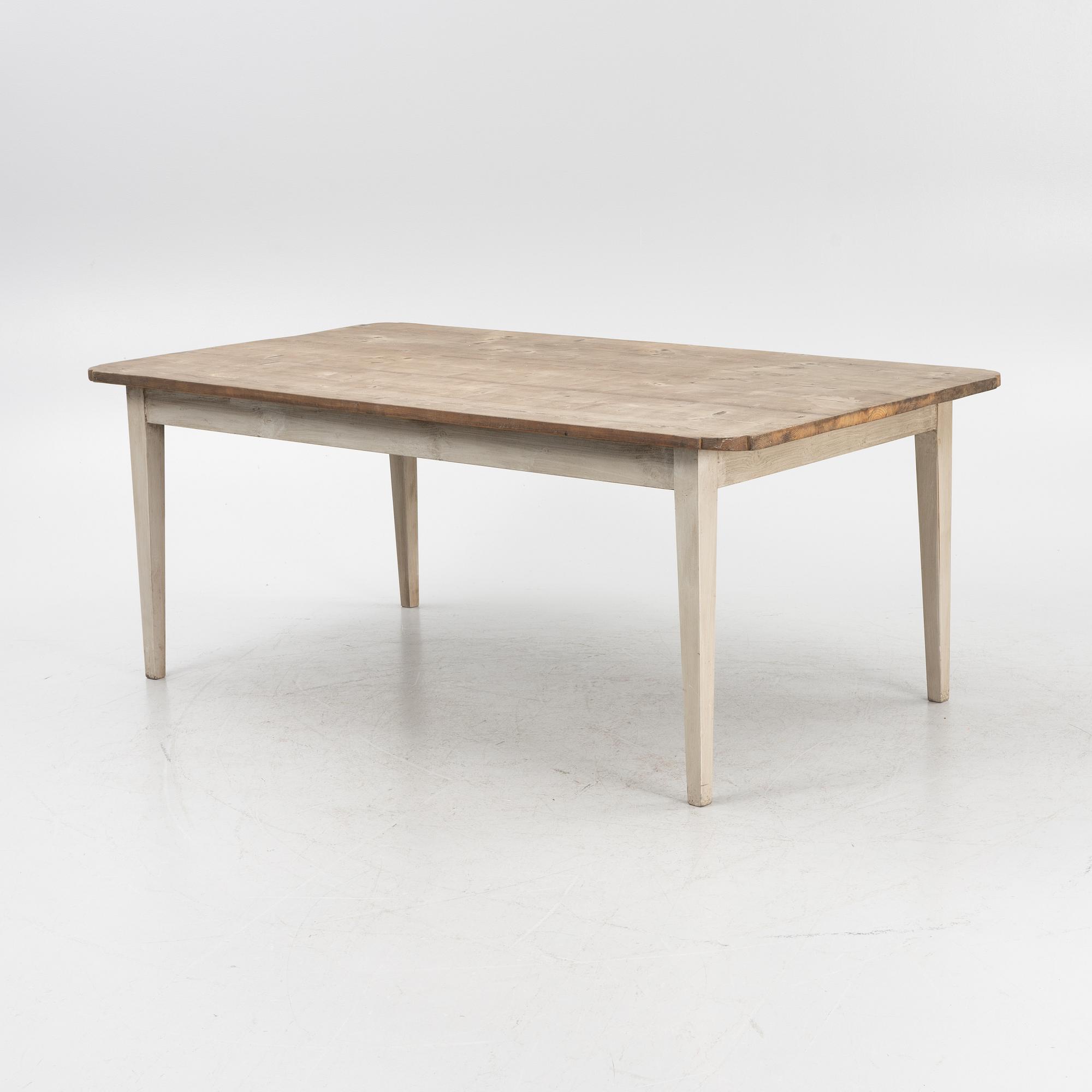 Table, first half of the 20th century.