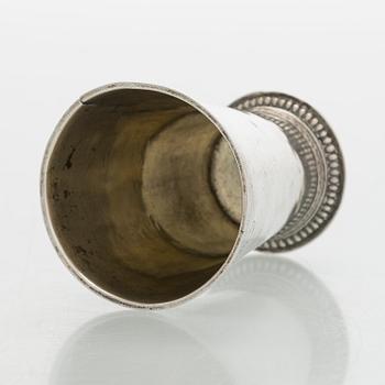 Pikari, hopea, osittain kullattu, kaksinkertainen lyönti, tunnistamaton mestarileima GH, todenn. Baltia 1700-luku.