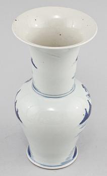 VAS, porslin, Kina, 1800-tal.