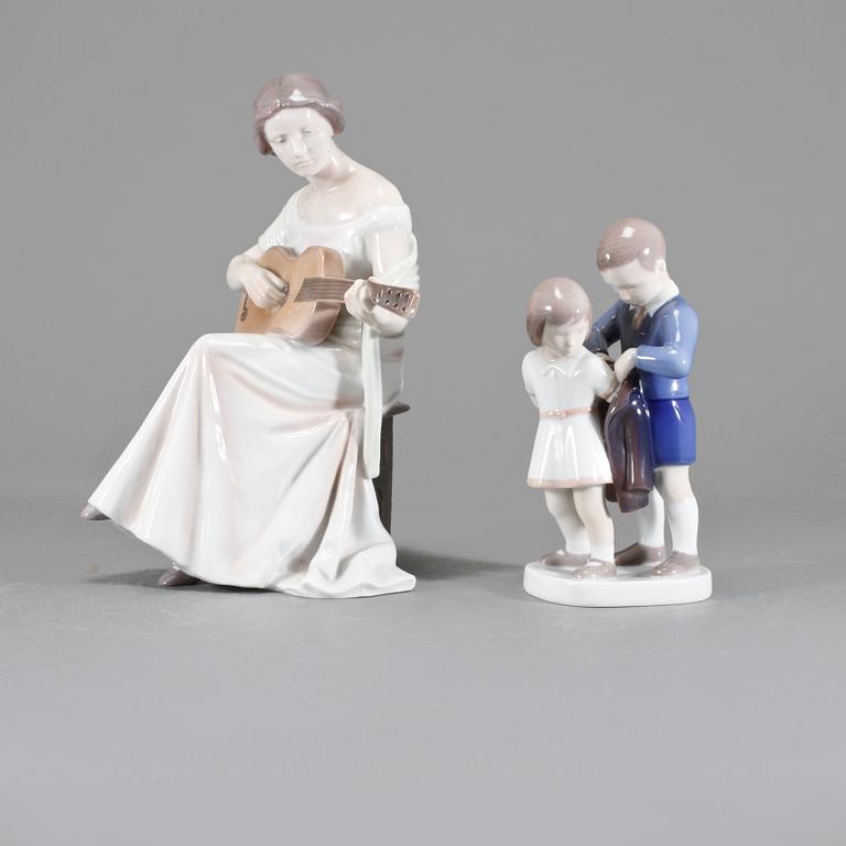 FIGURINER, 2 st, porslin, Bing & Gröndal, Danmark, 1900-tal.