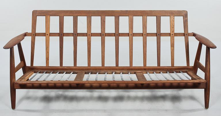 SOFFA, "Cigarren", "GE-240", Hans J Wegner, 1900-talets andra hälft.