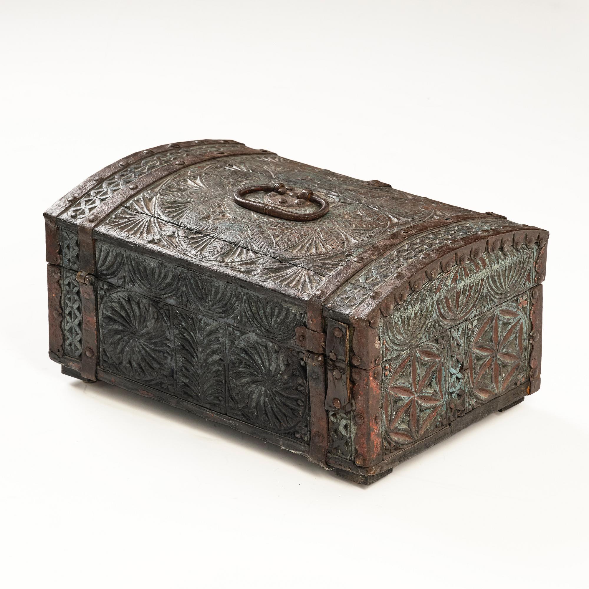 A Swedish carved baroque chest, 17th / early 18th century.