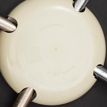 STOLAR, 6 stycken, "Sjuan", Arne Jacobsen, Fritz Hansen, 1900-talets sista kvartal. Modellen formgiven 1955.