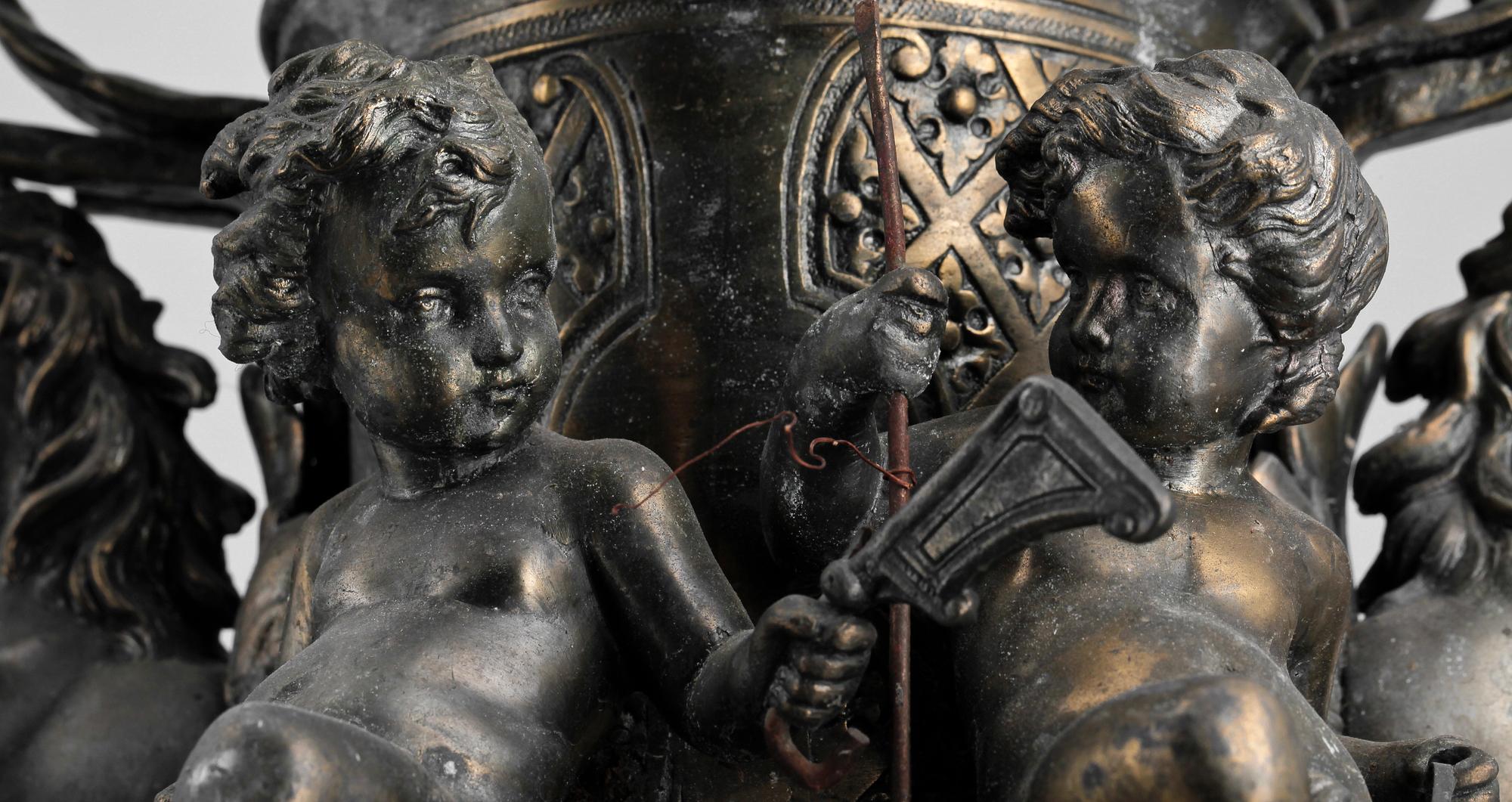 URNOR, ett par, mässing, 1800/1900-tal.