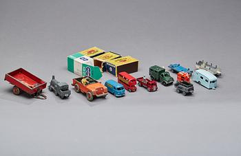 LEKSAKER, parti, Dinky Toys samt Matchbox Series, 1900-talets mitt.