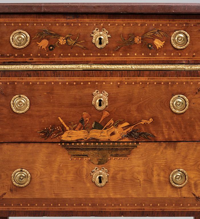 A pair of Gustavian commodes by N P Stenström.