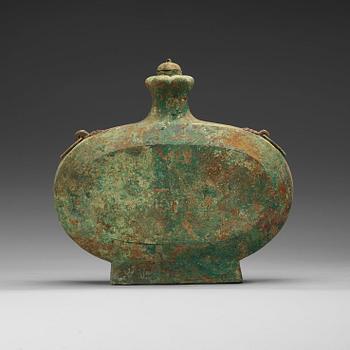 A Bronze wine flask with cover (Bianhu), presumably Han dynasty (206 BC-220 AD).
