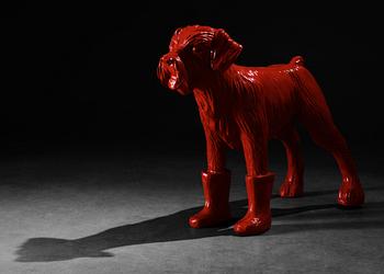 WILLIAM SWEETLOVE, "Cloned red dog with plastic boots", sign o numr 93/100, 2006.