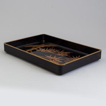 a japanese kimono tray, Meiji (1868-1912).