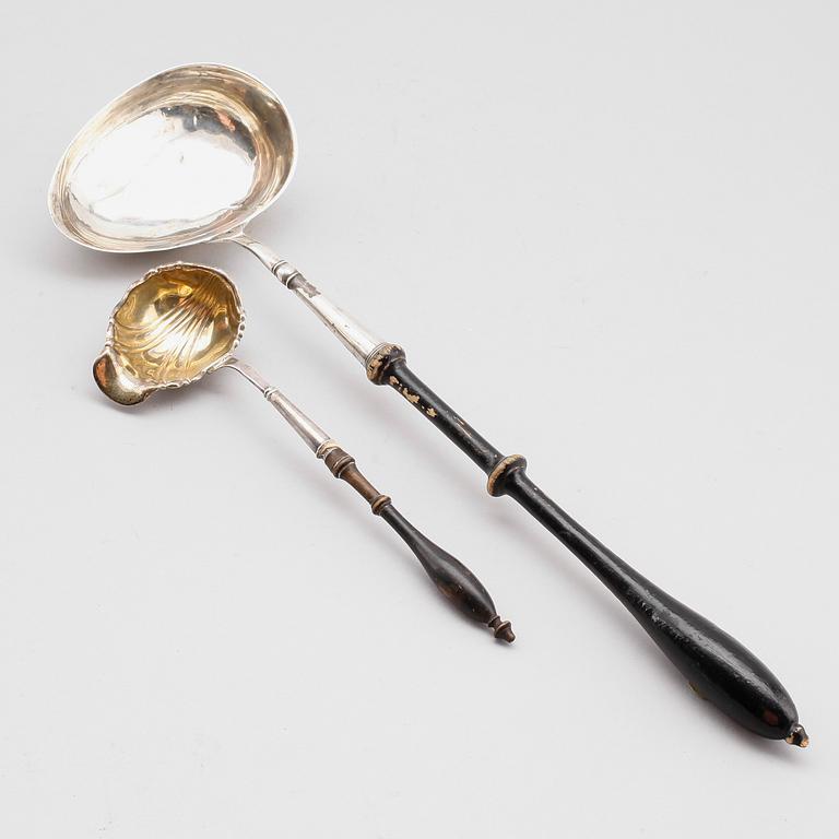 SOPPSLEVAR, 2 st, silver, 1800-tal.