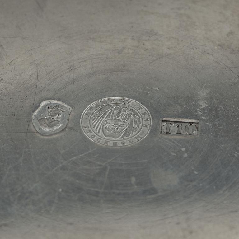 Estrid Ericson, burk med lock, Firma Svenskt Tenn, Stockholm 1993.