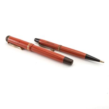 Montblanc reservoirpenna Masterpiece Coral Red "Simplo" nr 25 samt stiftpenna nr 33.