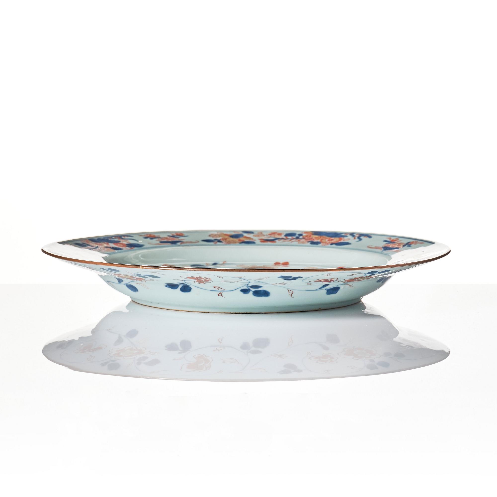 Fat, porslin. Qingdynastin, Kangxi (1662-1722).
