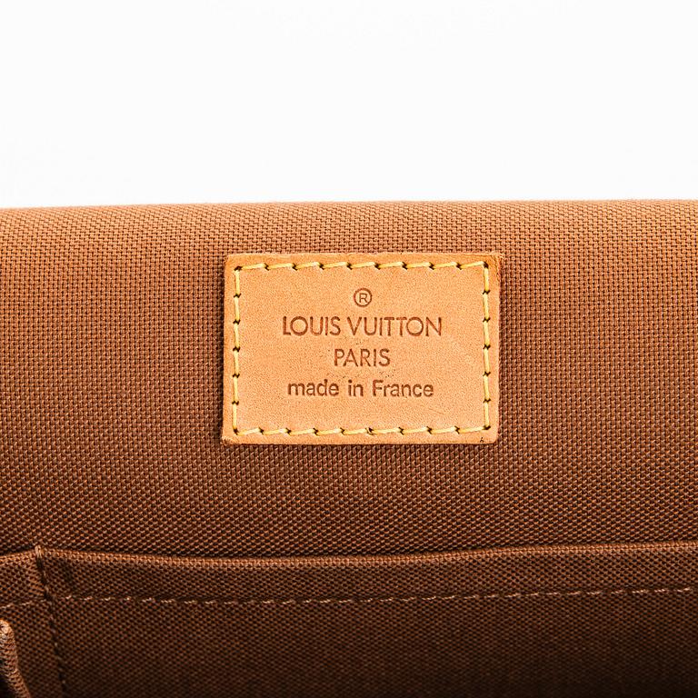 Louis Vuitton, "Bosphore Messenger PM", väska.