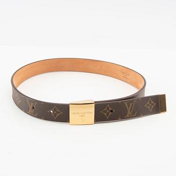 Louis Vuitton, belt Spain 2002.