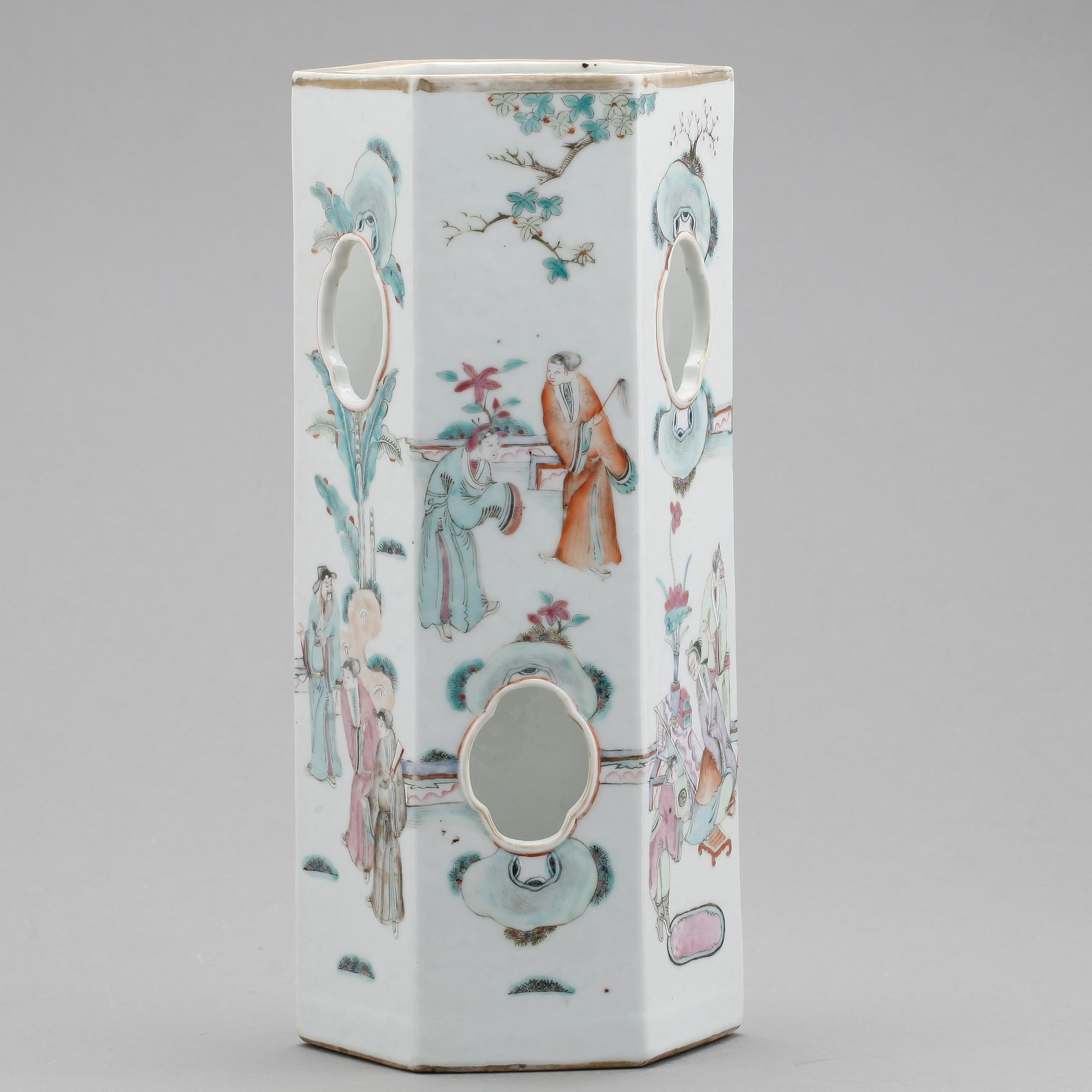 PERUKVAS, porslin, Kina, sent 1800-tal.