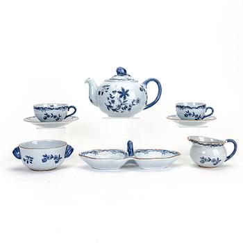 Service "Ostindia" 57 pcs Rörstrand flintware, second half of the 20th century.