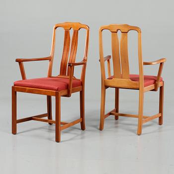 KARMSTOLAR, ett par, "Ambassadör", Carl Malmsten, Rydéns Interiör, tillverkade 1985.