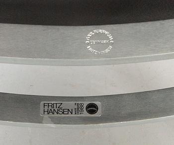 Poul Kjaerholm, an easy chair "PK 22", Fritz Hansen 1988.