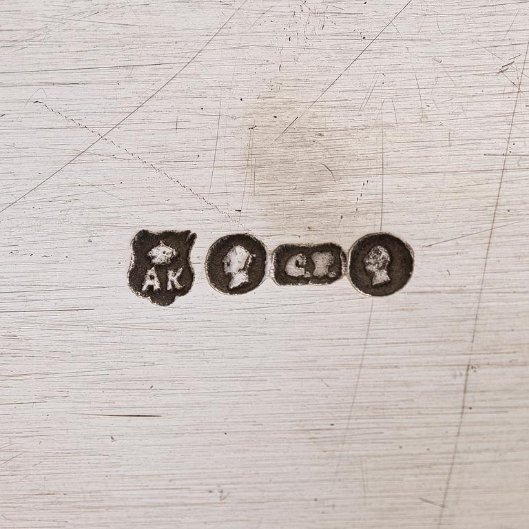 Alexander Katch, tarjotin, hopeoitua messinkiä, Pietari vuosisadan vaihde  1800/1900.