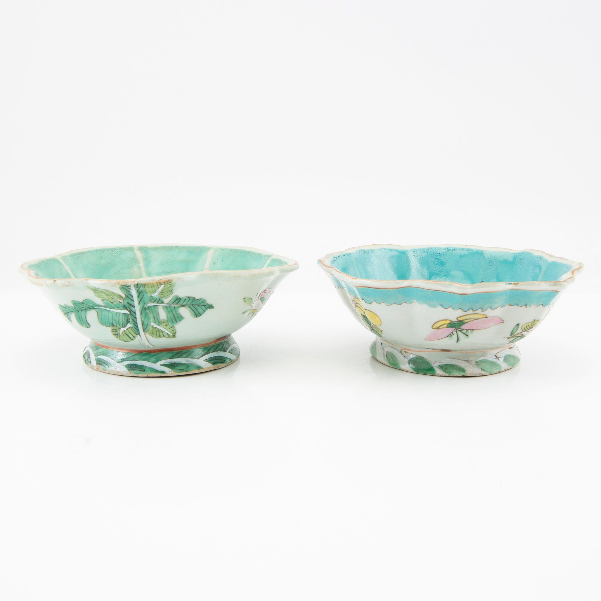 Two enamelled Chinese bowls, early 20th century.