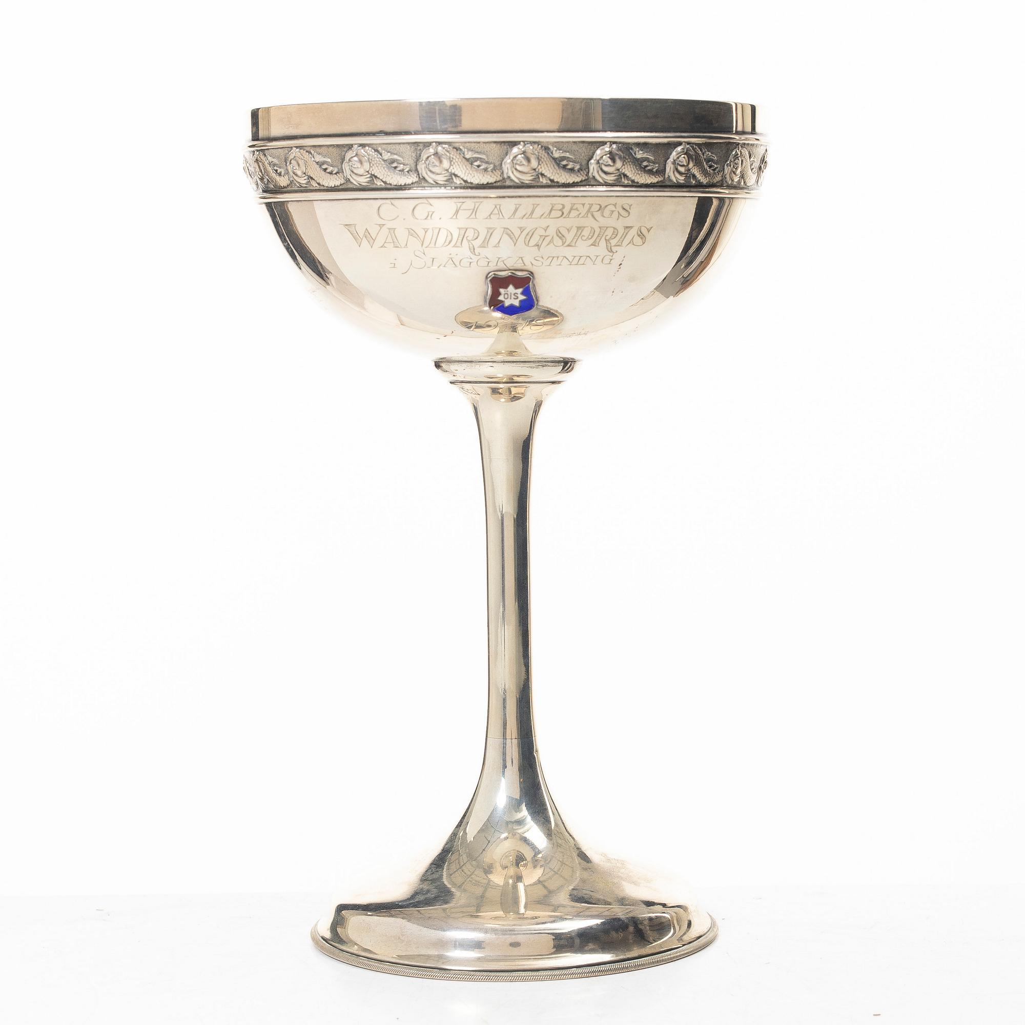 C.G. Hallberg, Skål på fot, silver, Stockholm 1911.
