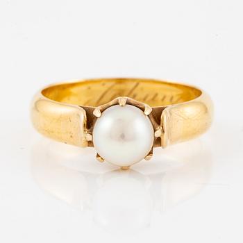 Ring, 20K gold with pearl.