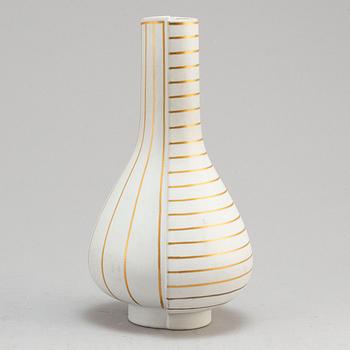 WILHELM KÅGE, vas, stengods, "Guldsurrea", Gustavsberg studio.