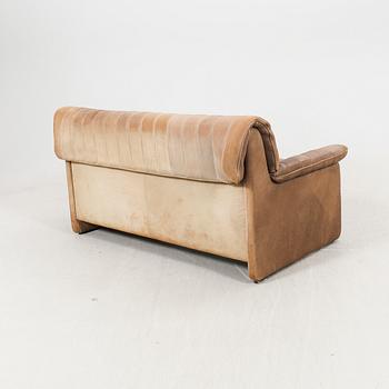 A two seater leather sofa by De Sede, Schweiz second half of the 20th century.