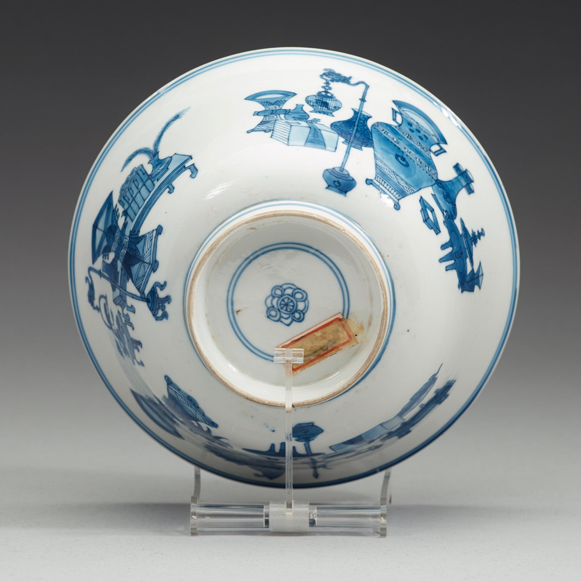 SKÅL, porslin. Qingdynastin, Kangxi (1662-1722).
