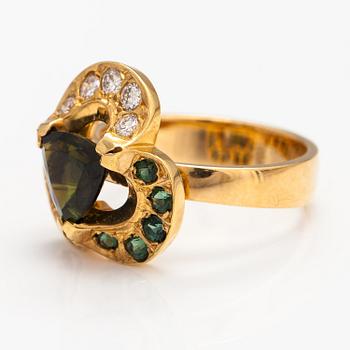 An 18K gold ring "Karin Månsdotter", tourmalines and diamonds ca. 0.26 ct in total. Ofelia Jewelry, Helsinki 1998.