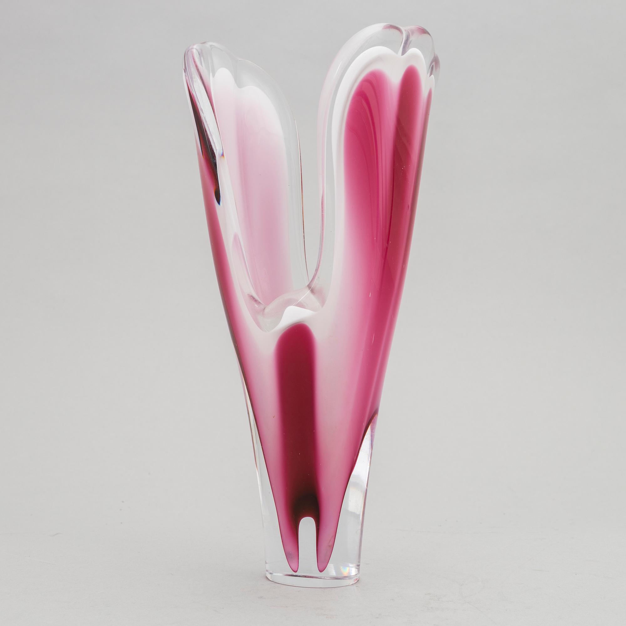 Paul Kedelv, vaser/skulpturer, 4 st, glas. Flygsfors Glasbruk.