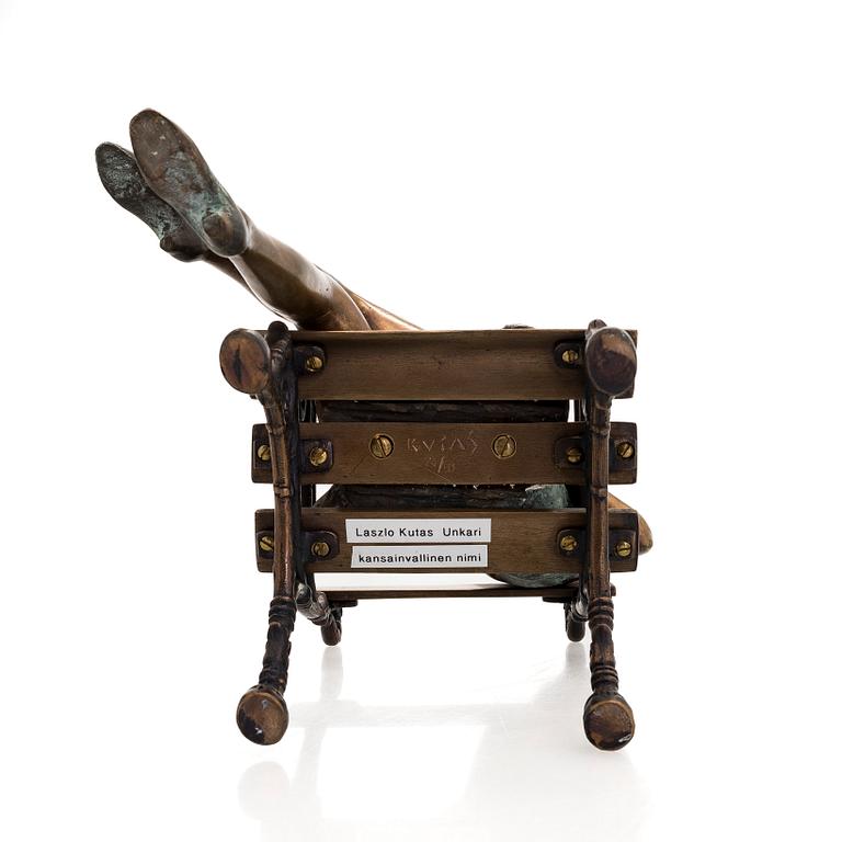 Lászlo Kutas, Sittande kvinna.