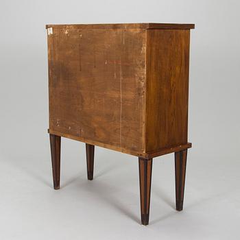 Birger Hahl, a 1930's cabinet by A. Salmi Huonekalutehdas.