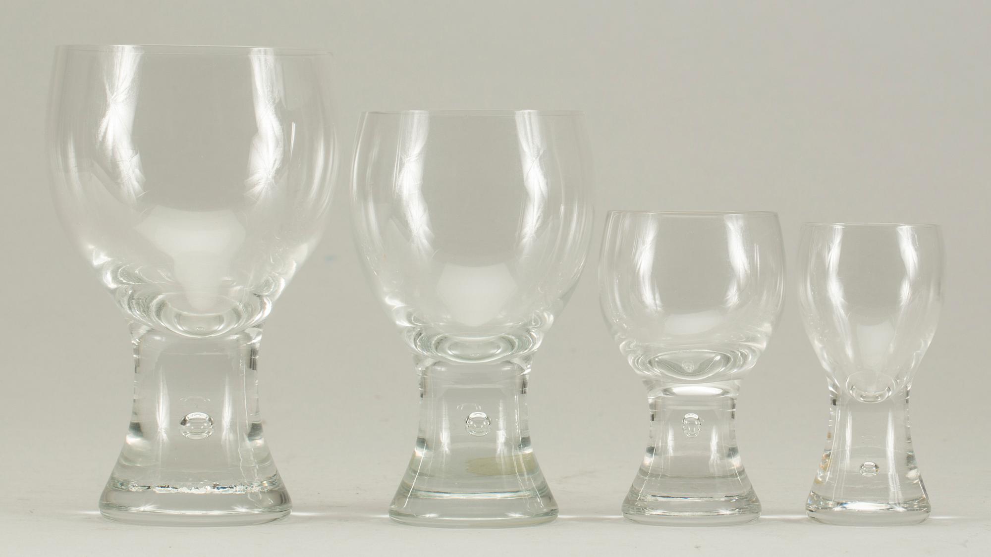 GLASSERVIS, 48 delar, Kosta, Göran Wärff, Kosta. 1900-talets andra hälft.