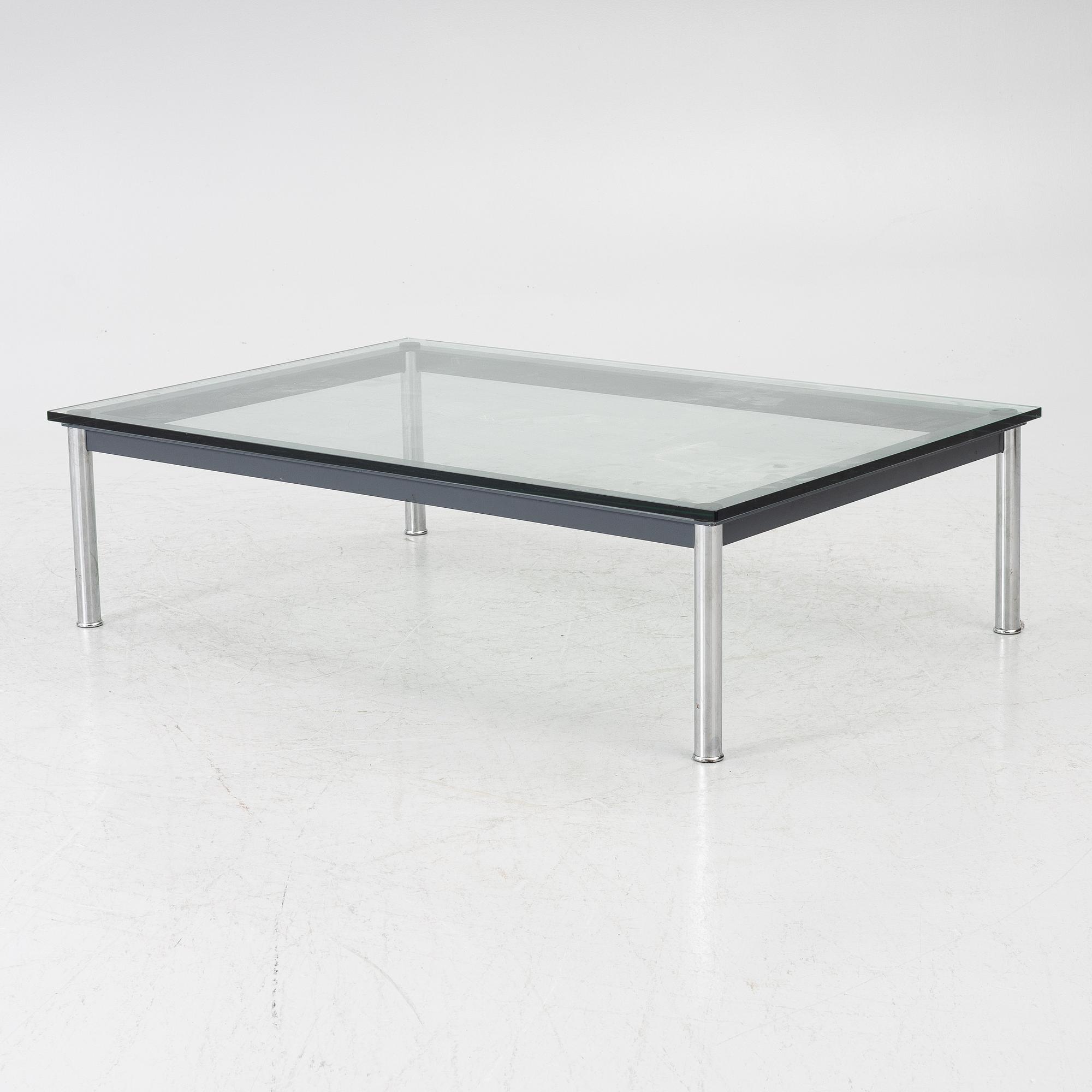 Le Corbusier & Charlotte Perriand , soffbord, "LC10 P", Cassina.