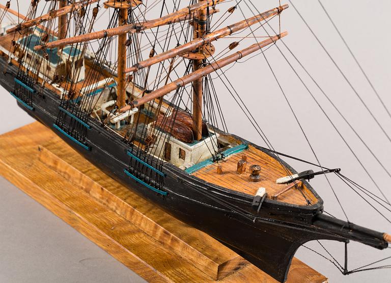 MODELLSKEPP, Amerikansk Rigg. Enligt påskrift bygg 1880 och renoverad 2015.