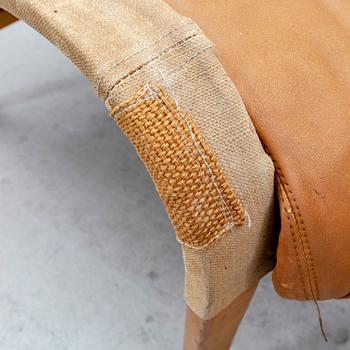 Bruno Mathsson, fåtölj och fotpall "Pernilla" för DUX senare delen av 1900-talet.