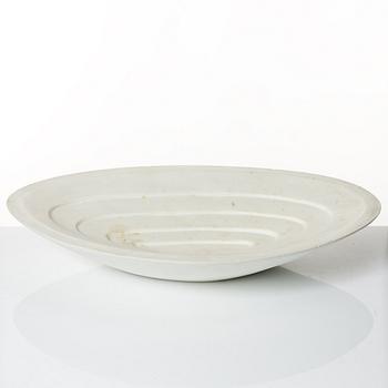 Stina Lindholm, concrete dish, Skulpturfabriken, Sweden.