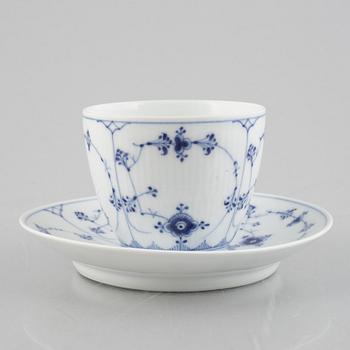 A large 'Blue Fluted Plain' porcelain tea cup with saucer, Royal Copenhagen, model 78, 1893-1900.