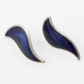 David Andersen, brooch, a pair of earrings and a pendant, silver and enamel.