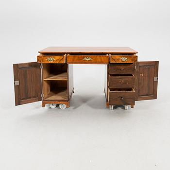Skrivbord omkring 1900.